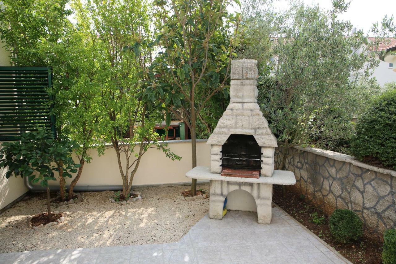 Apartman Alica Srima Βόντιτσε Εξωτερικό φωτογραφία