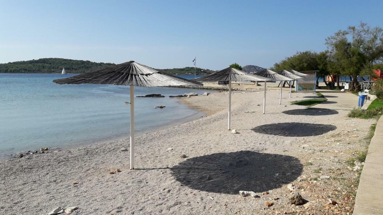 Apartman Alica Srima Βόντιτσε Εξωτερικό φωτογραφία