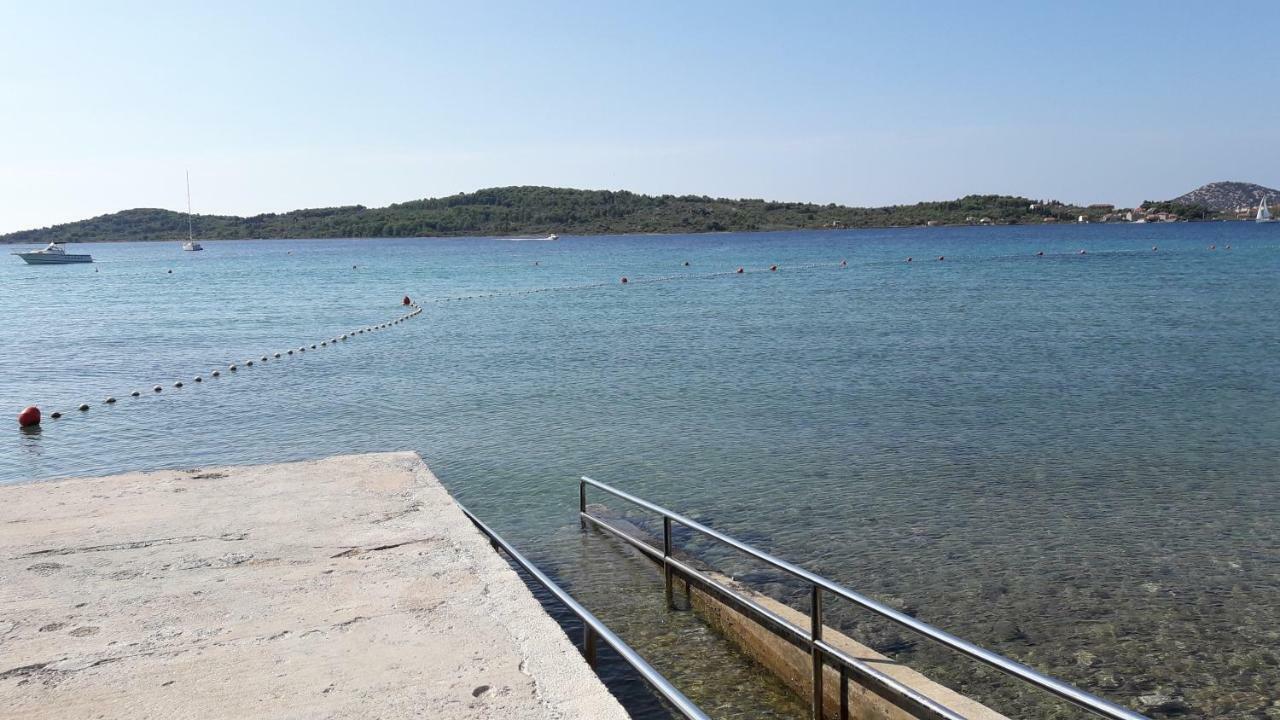 Apartman Alica Srima Βόντιτσε Εξωτερικό φωτογραφία